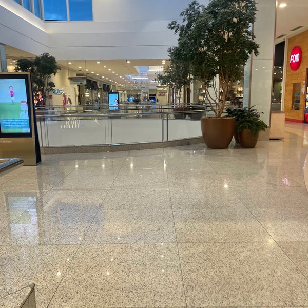 Photos at BH Shopping Shopping Mall in Belvedere