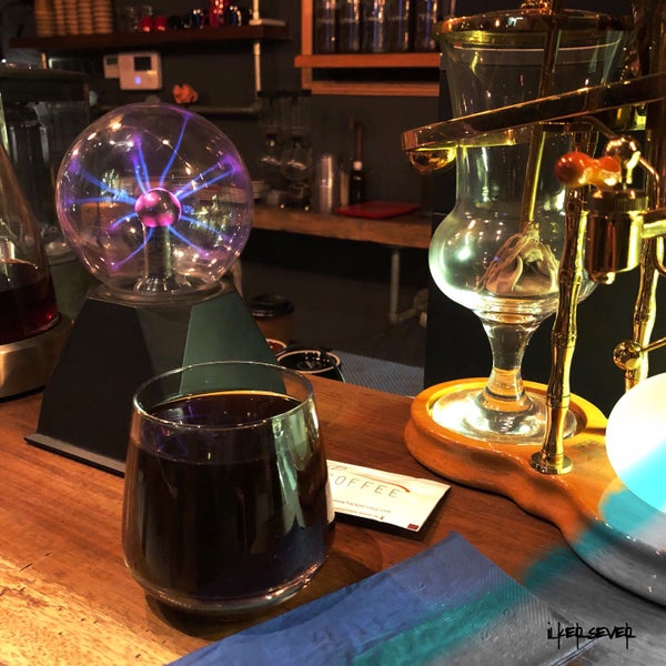 Foto tirada no(a) Hacky’s Coffee &amp; Roasters por İlker S. em 4/1/2018