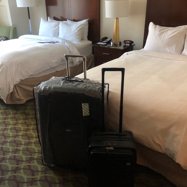 Photo taken at Courtyard by Marriott Philadelphia Downtown by Carpe D. on 6/15/2018