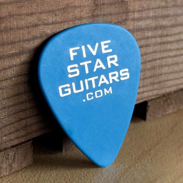 Foto tomada en Five Star Guitars  por FiveStar G. el 3/26/2016