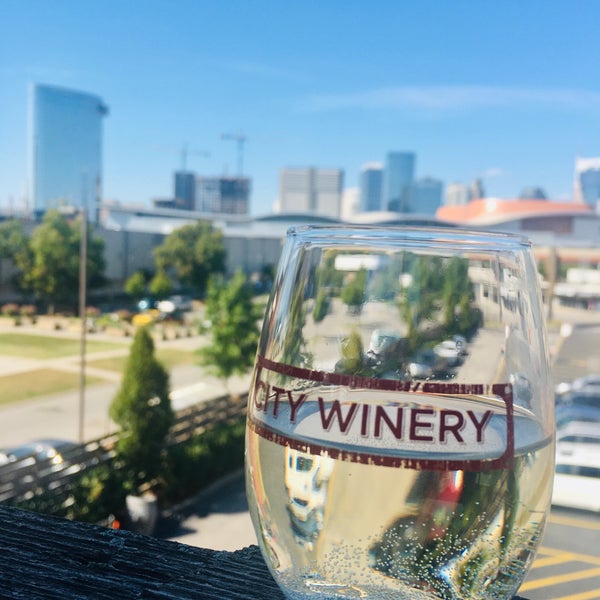 10/3/2020 tarihinde Elvyra M.ziyaretçi tarafından City Winery Nashville'de çekilen fotoğraf