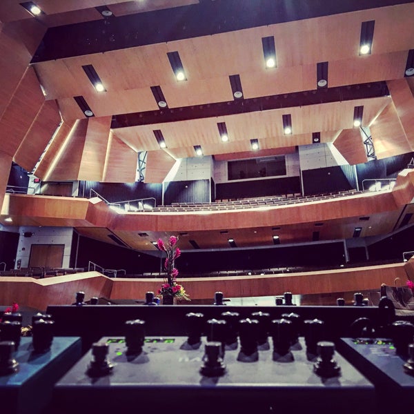 Centro Bellas Artes de Humacao 2 tips de 62 visitantes