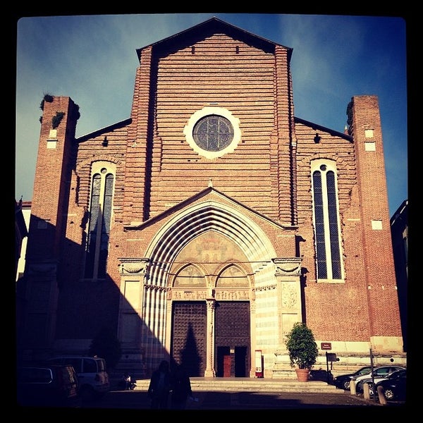 Basilica di Sant'Anastasia Church in Verona Basilica di Sant'Anastasia Church in Verona