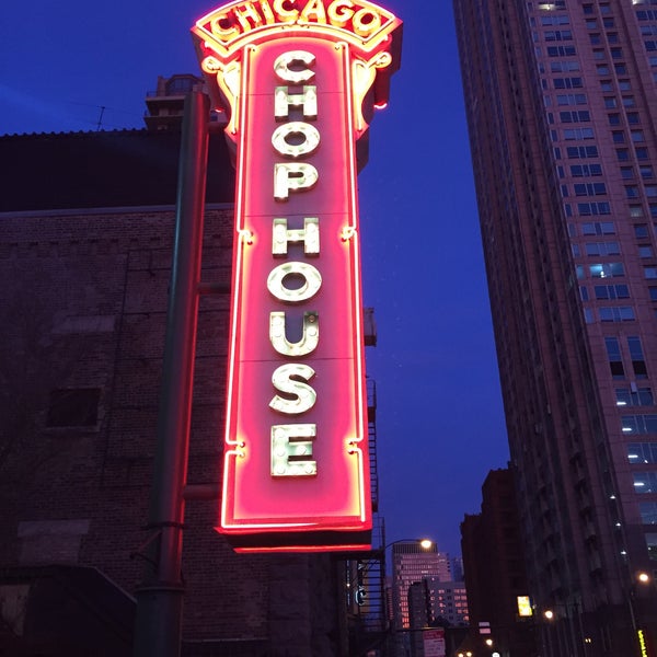 รูปภาพถ่ายที่ Chicago Chop House โดย Brian L. เมื่อ 3/17/2015