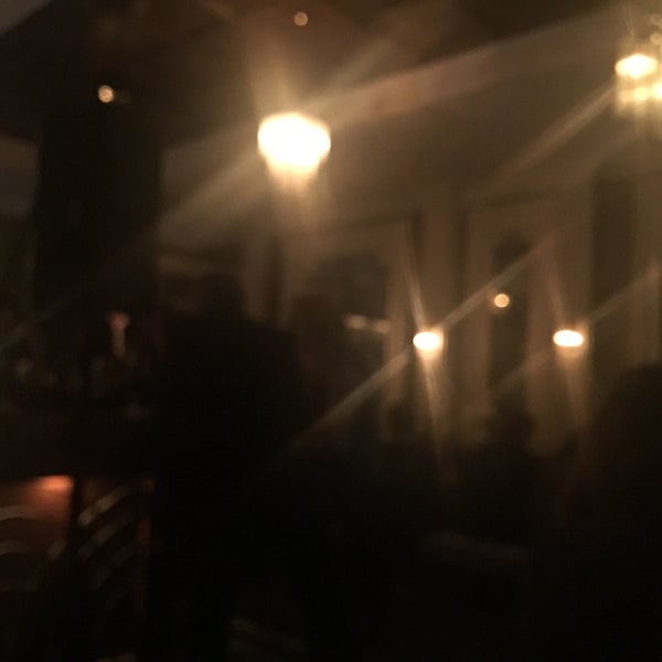 3/5/2016にMaria B.がBar Chloeで撮った写真