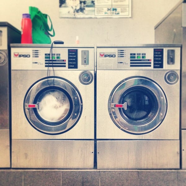 New Roebling Laundromat Laundry Service in Williamsburg