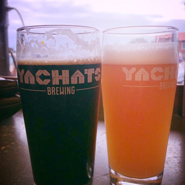 Foto tirada no(a) Yachats Brewing + Farmstore por Beer B. em 6/8/2018