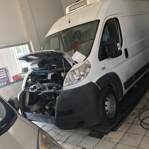 Foto scattata a Fiat-Pinarbasi Otomotiv da Berker U. il 7/28/2017