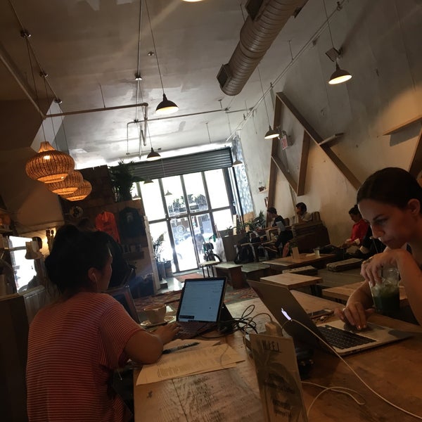 6/26/2018 tarihinde George K.ziyaretçi tarafından Spreadhouse Coffee'de çekilen fotoğraf