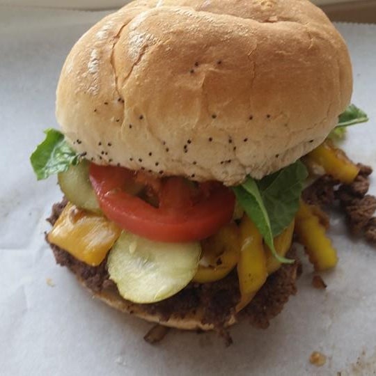 Das Foto wurde bei Krazy Jim&#39;s Blimpy Burger von Krazy Jim&#39;s Blimpy Burger am 1/22/2016 aufgenommen