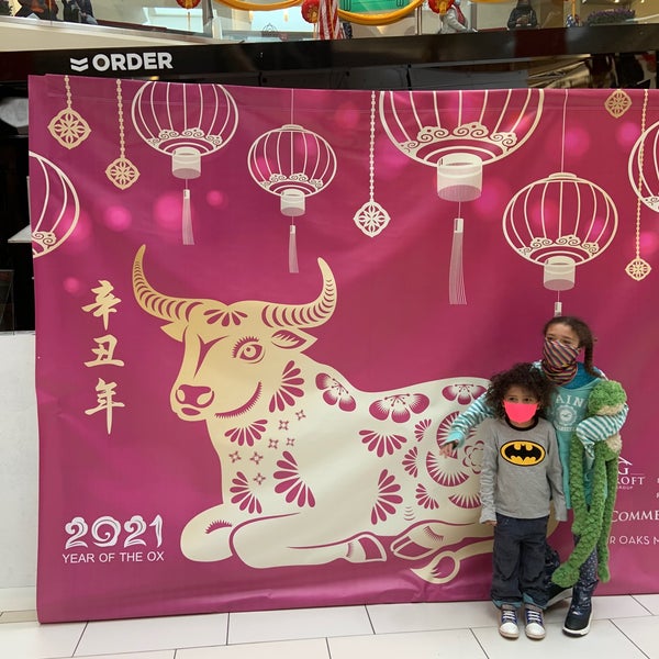 Foto diambil di Fair Oaks Mall oleh Lora N. pada 2/8/2021