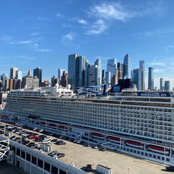 manhattan cruise terminal parking