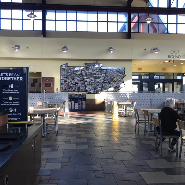 Photo taken at Sideling Hill Service Plaza by Hope Anne N. on 10/1/2020