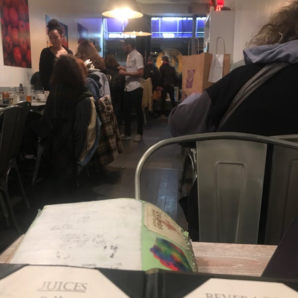 Photo taken at Candle Cafe by Hope Anne N. on 11/10/2018