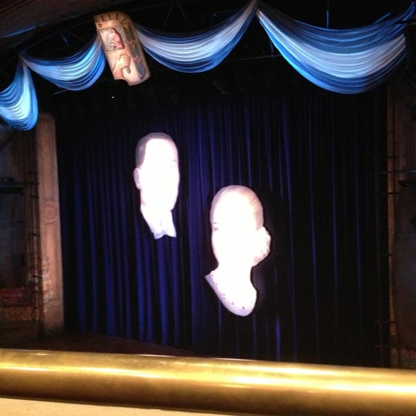 Снимок сделан в Evita on Broadway пользователем Hope Anne N. 1/10/2013