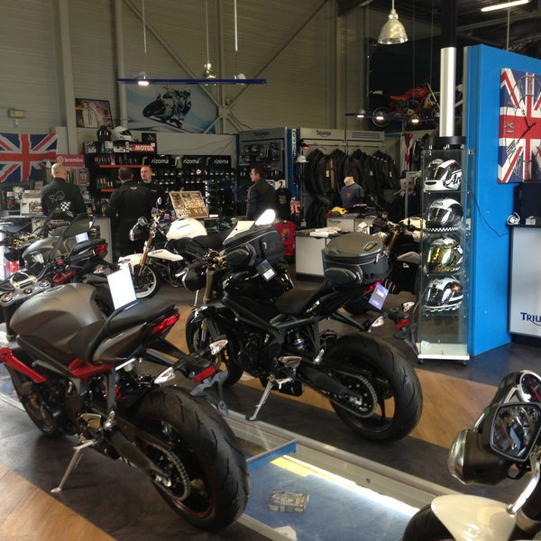 Photos At Triumph Rpm 77 Concessionnaire Concessionnaire 9 Visitors