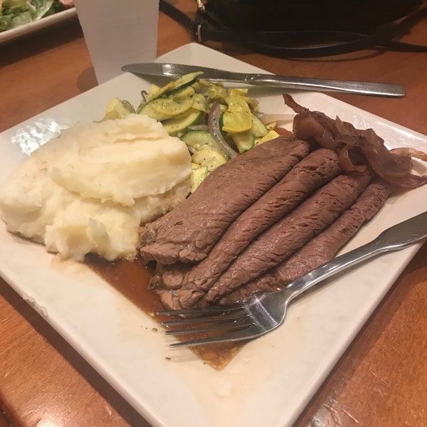 Photo taken at Lawry&#39;s Carvery by Alex C. on 11/12/2017
