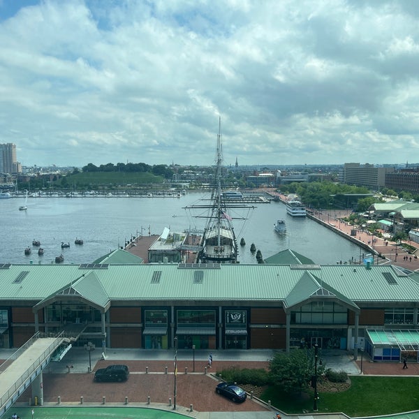 Photo taken at Renaissance Baltimore Harborplace Hotel by Chad B. on 6/12/2022