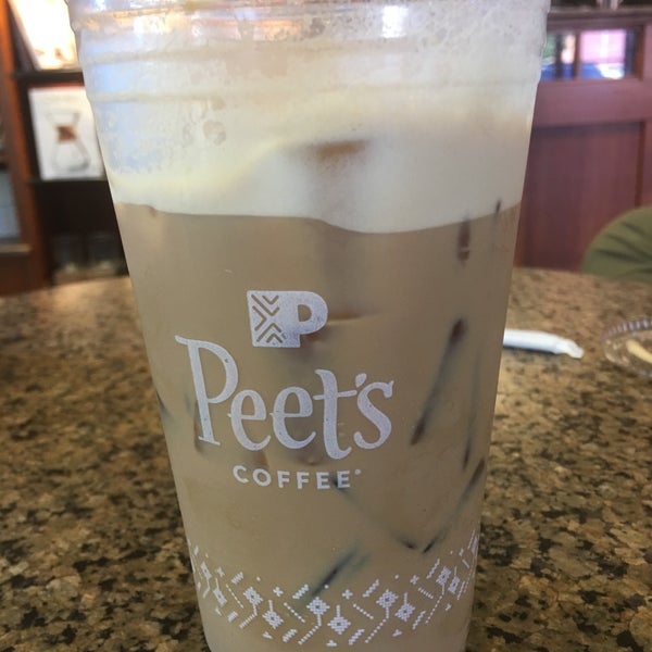 Снимок сделан в Peet&#39;s Coffee &amp; Tea пользователем Kitlyn X. 7/5/2019
