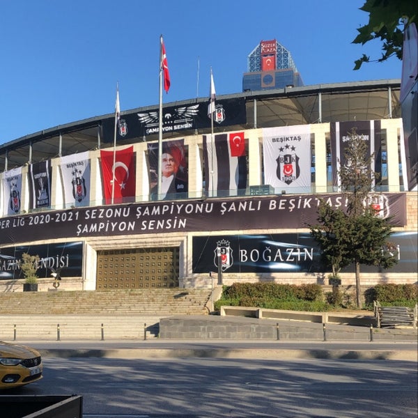 Photo taken at Tüpraş Stadyumu by B G. on 5/24/2021