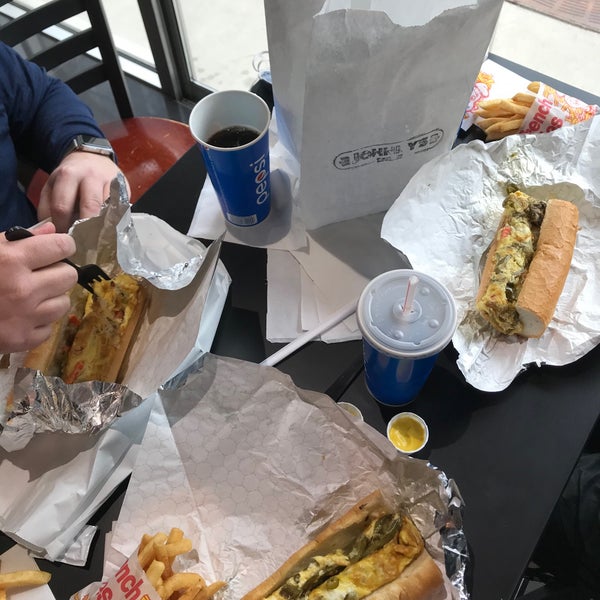 Photo taken at Johnny&#39;s Beef &amp; Gyros Lincoln Park by Angie G. on 3/26/2021