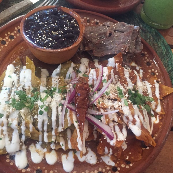รูปภาพถ่ายที่ La perla pixán cuisine &amp; mezcal store โดย Mariana I. เมื่อ 8/19/2018