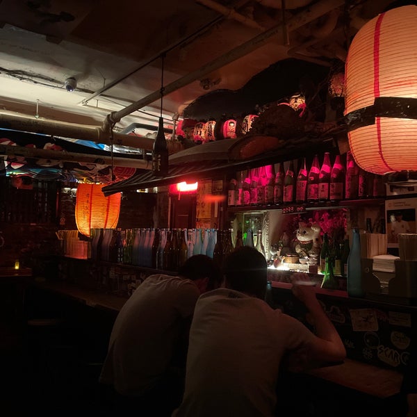 รูปภาพถ่ายที่ Sake Bar Decibel โดย Addison เมื่อ 7/30/2023