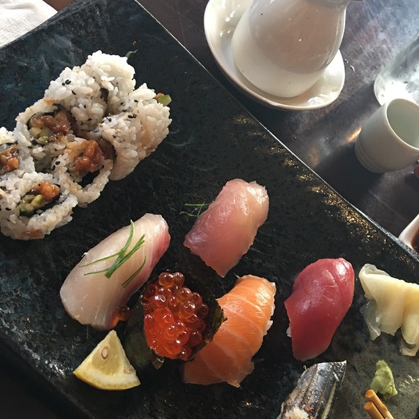 1/17/2018 tarihinde carmelo z.ziyaretçi tarafından Mikaku Restaurant'de çekilen fotoğraf