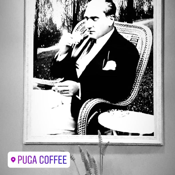 Foto tirada no(a) Puga Coffee por Barış Ü. em 8/12/2019