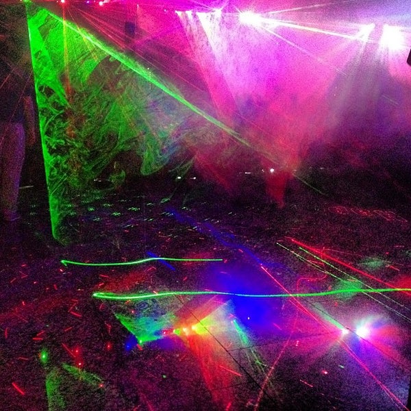 Showroom 12961 North Fwy