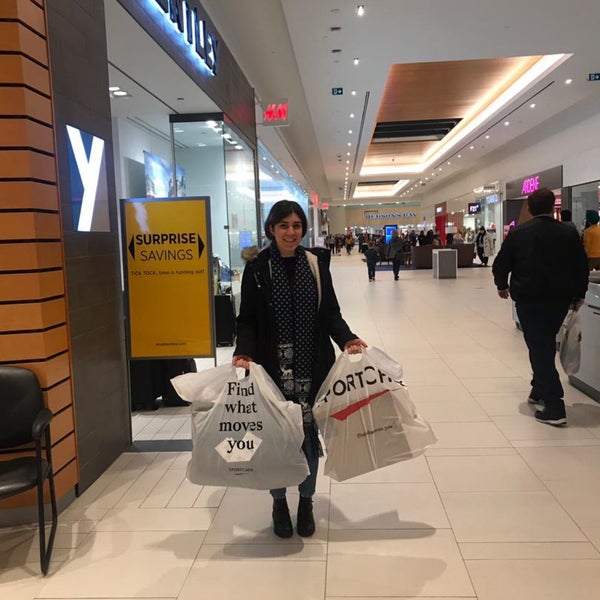 Globo outlet devonshire mall