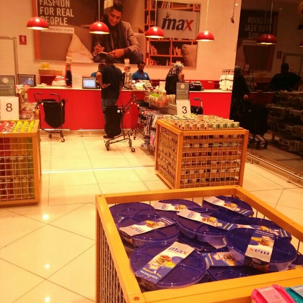 Max Magasin de vêtements à Dubai