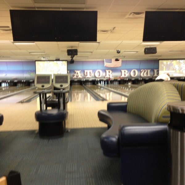 Gator Bowl Bowling Alley in Virginia Beach
