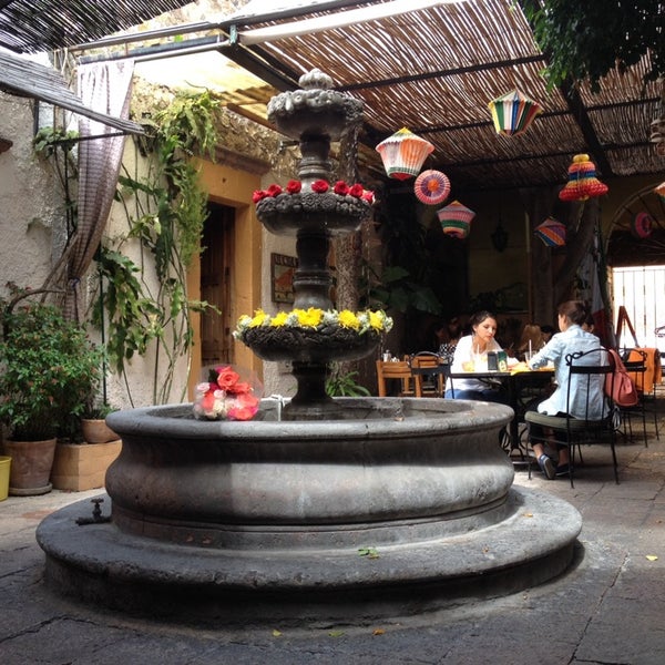 5/2/2014 tarihinde Aniela M.ziyaretçi tarafından Café de la Parroquia'de çekilen fotoğraf