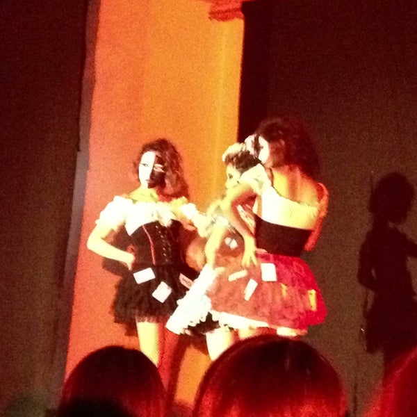 Photos At 東京文化美容専門学校 Trade School In 江戸川区