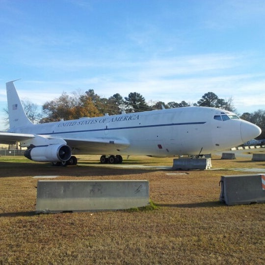 Das Foto wurde bei Museum of Aviation von Andy C. am 1/5/2013 aufgenommen