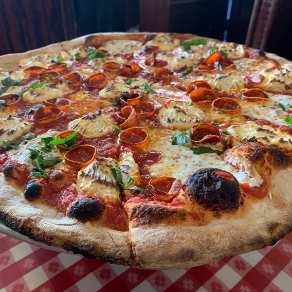 Photo taken at Lombardi&#39;s Coal Oven Pizza by elaine on 9/19/2019
