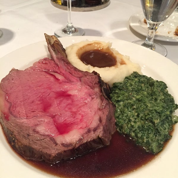 Photo taken at Lawry&#39;s The Prime Rib by elaine on 12/18/2016