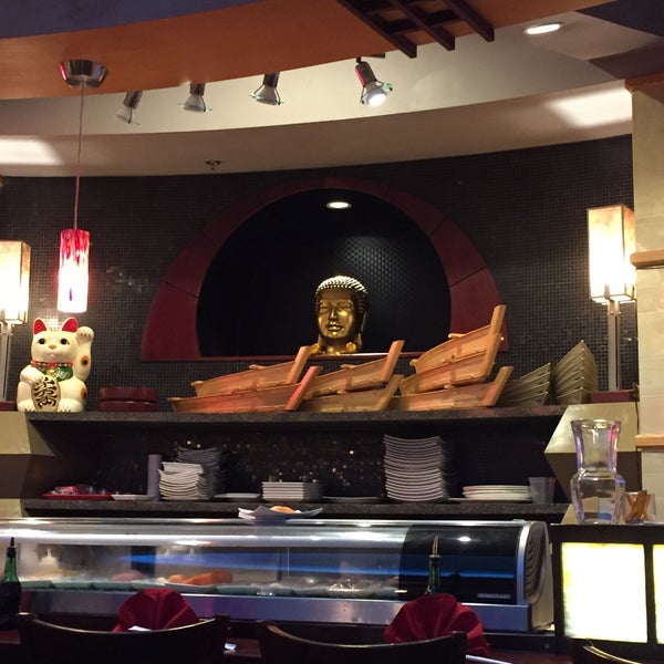 11/4/2016에 elaine님이 Umi Sushi Bar &amp; Grill에서 찍은 사진