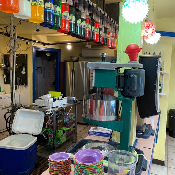 Photo taken at Scandinavian Shave Ice by Jason M. on 2/21/2019
