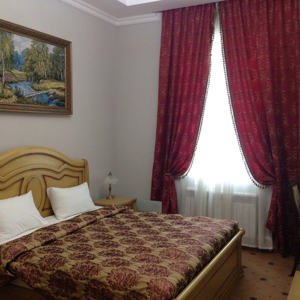 Das Foto wurde bei Отель Губернаторъ / Gubernator Hotel von Olya A. am 9/12/2015 aufgenommen