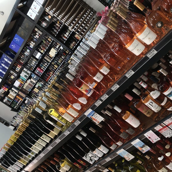 6/3/2016에 The Liquor Store.com님이 The Liquor Store.com에서 찍은 사진