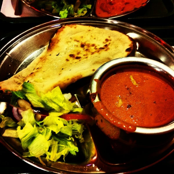 2/21/2015 tarihinde Steven R.ziyaretçi tarafından Thali Cuisine Indienne'de çekilen fotoğraf