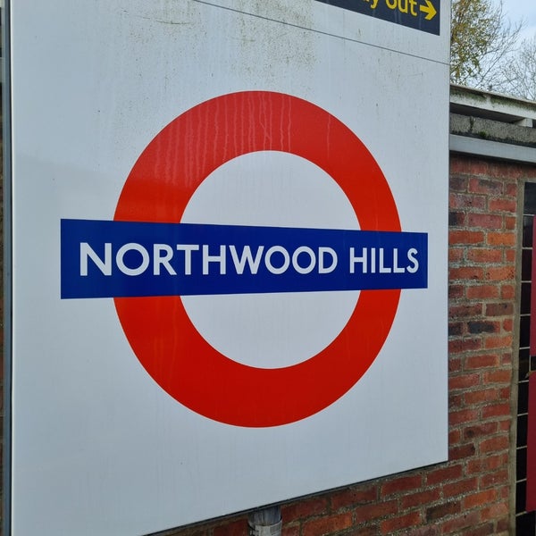 Northwood Hills London Underground Station 4 tips from 322 visitors