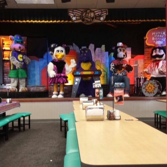 Chuck E. Cheese San Bruno'da Oyun Salonu'da fotoğraflar