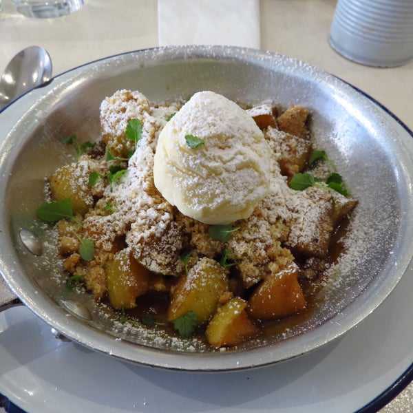 The Apple Crumble was amazing!