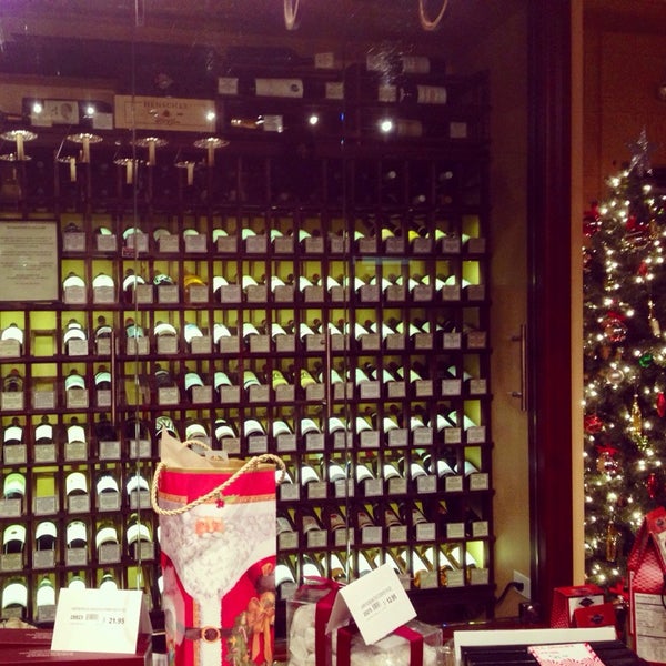 Photo taken at Schaefer&#39;s Wines, Foods &amp; Spirits by Megy K. on 12/23/2014