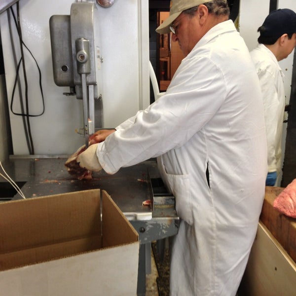 Das Foto wurde bei Pino&#39;s Prime Meat Market von Daniel am 3/29/2013 aufgenommen