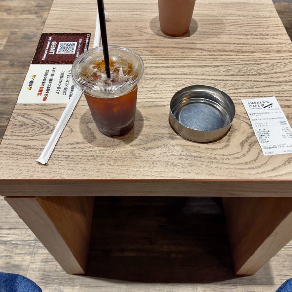 Das Foto wurde bei VapeStand Smoker&#39;s Cafe von タカ am 6/3/2021 aufgenommen