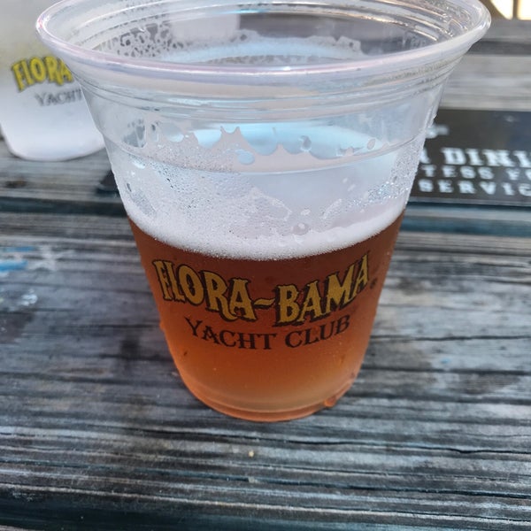 8/3/2019にBeau W.がFlora-Bama Yacht Clubで撮った写真